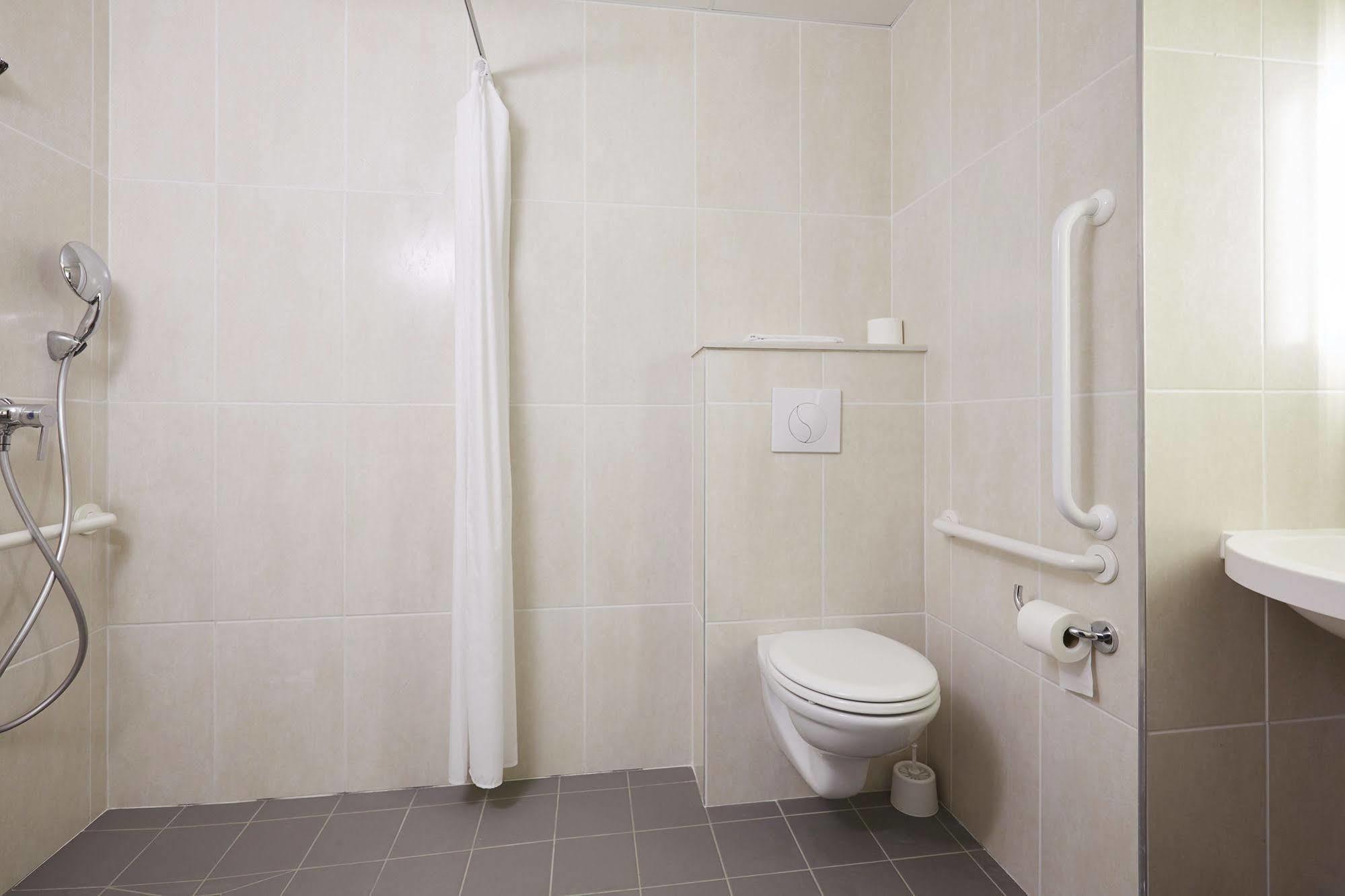 B&B Hotel Nantes Parc Expos La Chapelle Εξωτερικό φωτογραφία